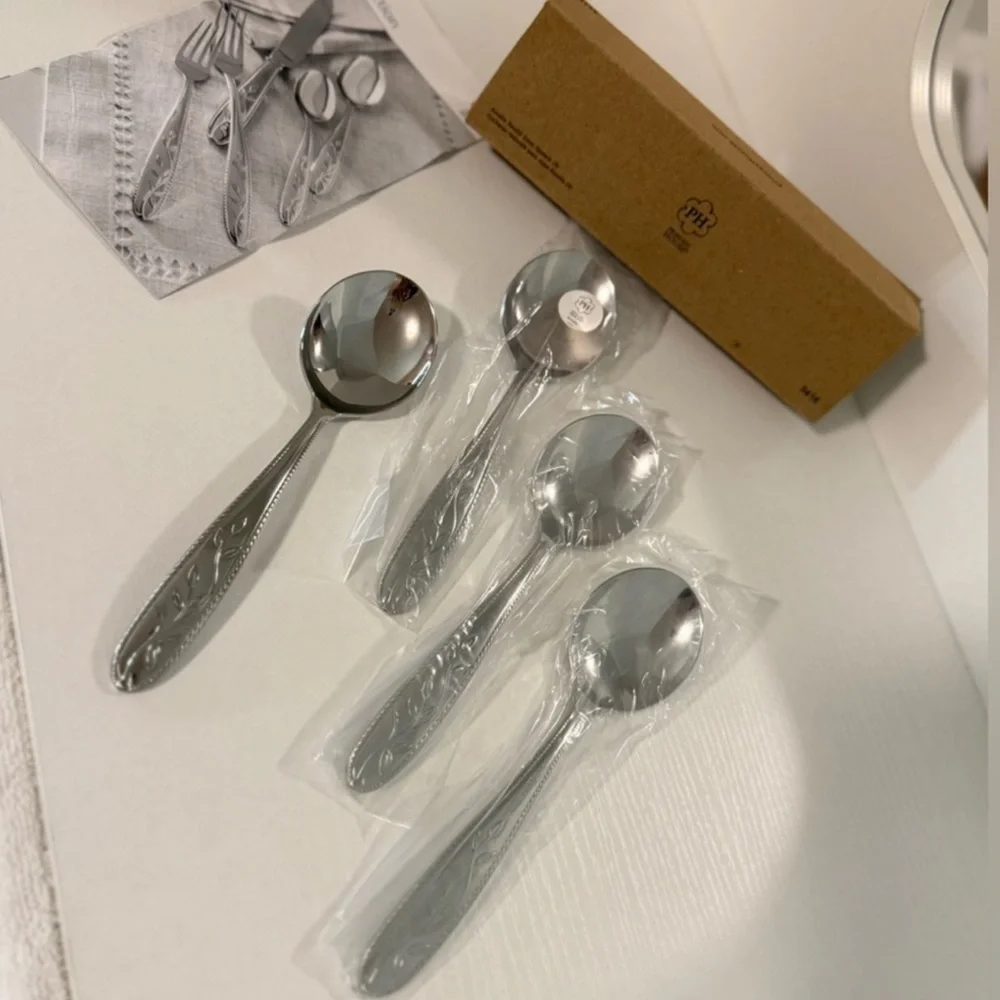 Set of 4 Amalia Round Soup Spoons by Princess House - NIB